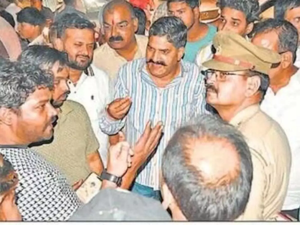 जूस वाला मोनू निकला असाब अहमद, थूक मिलाने का गंभीर आरोप जूस वाला मोनू निकला असाब अहमद, थूक मिलाने का गंभीर आरोप