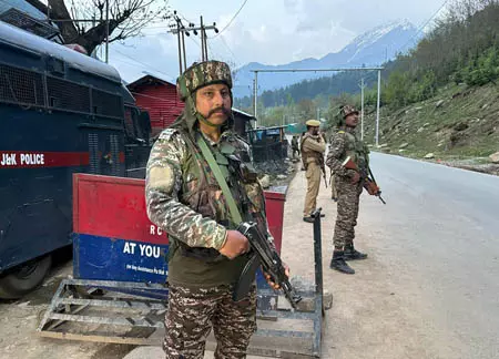 पहलगाम आतंकी हमला: भारत के रुख से घबराया पाकिस्तान, बुलाई राष्ट्रीय सुरक्षा समिति की बैठक पहलगाम आतंकी हमला: भारत के रुख से घबराया पाकिस्तान, बुलाई राष्ट्रीय सुरक्षा समिति की बैठक