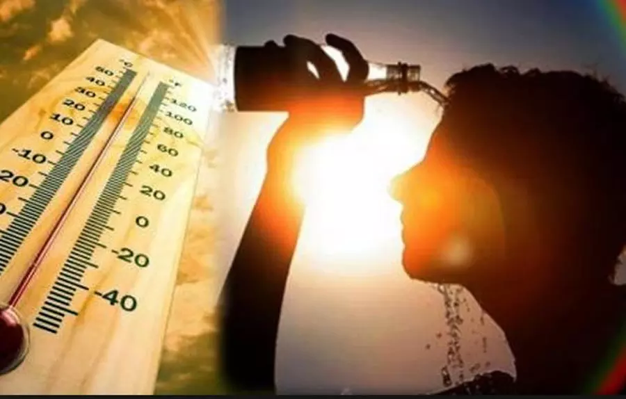 New Delhi: भारत में तापमान 3 डिग्री बढ़ा, गर्मी से राहत के लिए बारिश का इंतजार New Delhi: भारत में तापमान 3 डिग्री बढ़ा, गर्मी से राहत के लिए बारिश का इंतजार