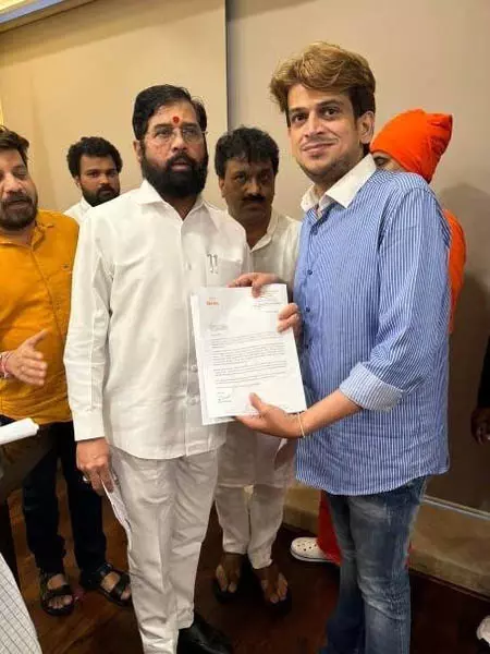पहलगाम आतंकी हमले के बाद देश में शोक, शिवसेना नेता ने की पाकिस्तानी उत्पादों पर प्रतिबंध की मांग पहलगाम आतंकी हमले के बाद देश में शोक, शिवसेना नेता ने की पाकिस्तानी उत्पादों पर प्रतिबंध की मांग