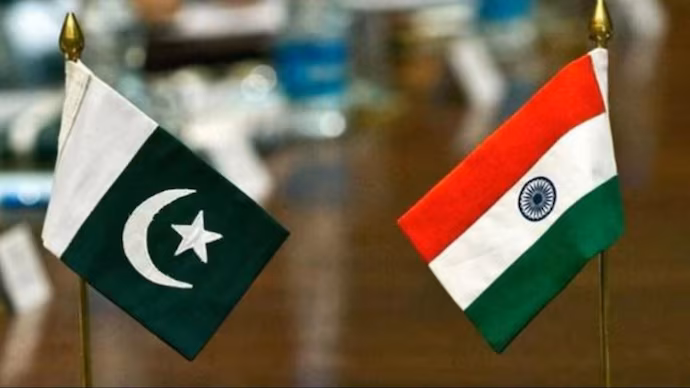 Islamabad: नई दिल्ली के कूटनीतिक उपायों की घोषणा से इस्लामाबाद में बढ़ी चिंता Islamabad: नई दिल्ली के कूटनीतिक उपायों की घोषणा से इस्लामाबाद में बढ़ी चिंता
