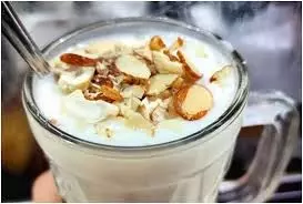 Lassi Recipe: यहां जानें गाढ़ी ढाबा स्टाइल लस्सी बनाने का सबसे आसान तरीका Lassi Recipe: यहां जानें गाढ़ी ढाबा स्टाइल लस्सी बनाने का सबसे आसान तरीका