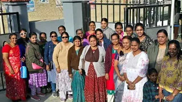 जम्मू-कश्मीर में छुट्टियां मनाने गए तमिलनाडु के पर्यटक सुरक्षित जम्मू-कश्मीर में छुट्टियां मनाने गए तमिलनाडु के पर्यटक सुरक्षित