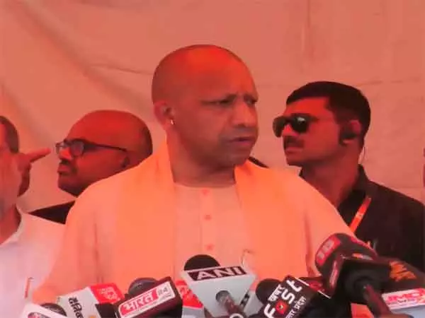 केंद्र सरकार की कार्रवाई आतंकवाद के ताबूत में आखिरी कील ठोक देगी: पहलगाम हमले पर UP CM केंद्र सरकार की कार्रवाई आतंकवाद के ताबूत में आखिरी कील ठोक देगी: पहलगाम हमले पर UP CM