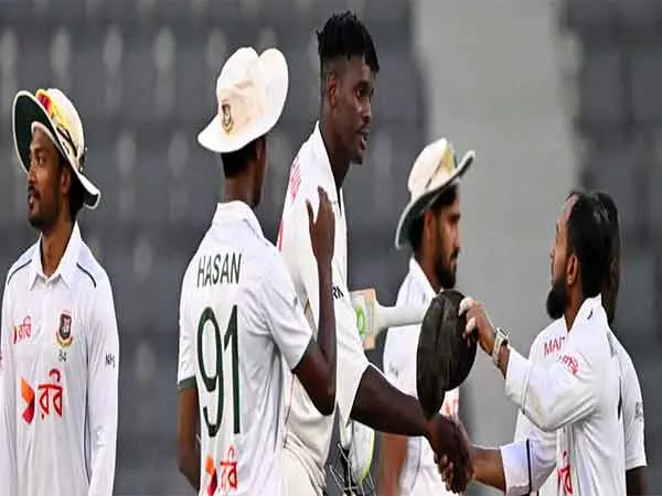 Bangladesh ने जिम्बाब्वे के खिलाफ दूसरे टेस्ट के लिए फॉर्म में चल रहे सलामी बल्लेबाज को वापस बुलाया Bangladesh ने जिम्बाब्वे के खिलाफ दूसरे टेस्ट के लिए फॉर्म में चल रहे सलामी बल्लेबाज को वापस बुलाया