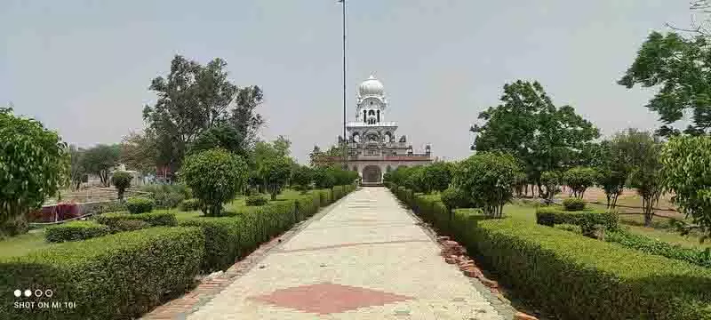 Tarn Taran के सबसे बड़े गांव में वीरता और सदाचार की विरासत Tarn Taran के सबसे बड़े गांव में वीरता और सदाचार की विरासत
