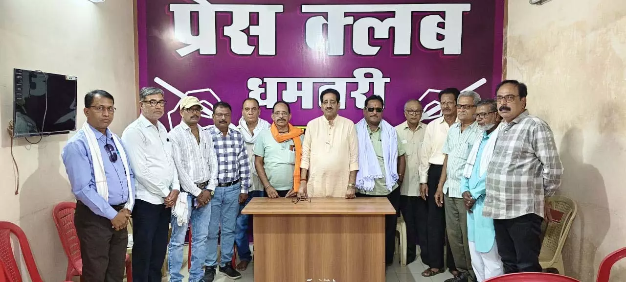 पहलगाम के मृतकों को प्रेस क्लब ने दी श्रद्धांजलि पहलगाम के मृतकों को प्रेस क्लब ने दी श्रद्धांजलि