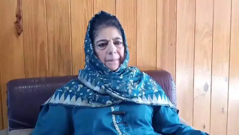 Jammu: महबूबा ने सांप्रदायिक एकता का आह्वान किया Jammu: महबूबा ने सांप्रदायिक एकता का आह्वान किया