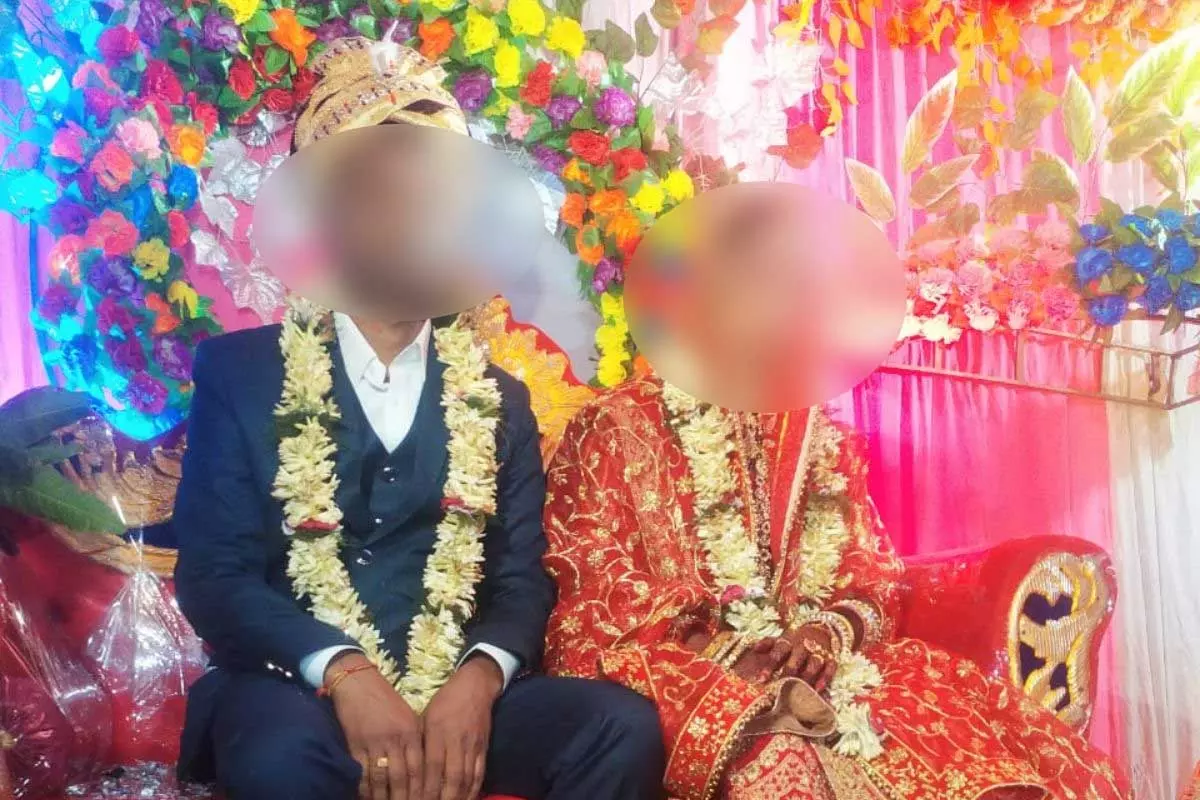 रसगुल्ला खाकर प्रेमी संग रफूचक्कर हुई दुल्हन, सबको चौंका दिया रसगुल्ला खाकर प्रेमी संग रफूचक्कर हुई दुल्हन, सबको चौंका दिया