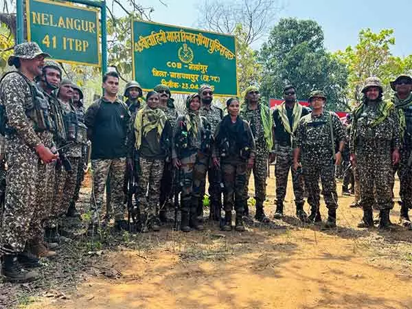 ITBP और सीजीपी ने छत्तीसगढ़-महाराष्ट्र सीमा के पास रणनीतिक सीओबी की स्थापना की ITBP और सीजीपी ने छत्तीसगढ़-महाराष्ट्र सीमा के पास रणनीतिक सीओबी की स्थापना की