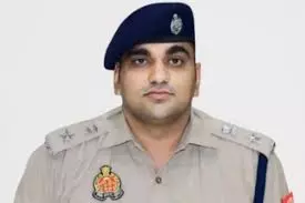 Bareilly: एसएसपी ने की कार्रवाई, 11 अपराधी बी क्लास हिस्ट्रीशीट में हुए शामिल Bareilly: एसएसपी ने की कार्रवाई, 11 अपराधी बी क्लास हिस्ट्रीशीट में हुए शामिल
