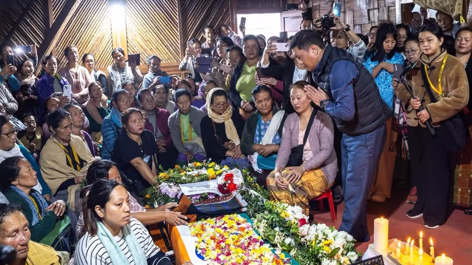 Arunachal के मुख्यमंत्री ने वायुसेना के शहीद तागे हैलियांग को नौकरी, 50 लाख रुपये की सहायता और स्मारक बनाने की घोषणा Arunachal के मुख्यमंत्री ने वायुसेना के शहीद तागे हैलियांग को नौकरी, 50 लाख रुपये की सहायता और स्मारक बनाने की घोषणा
