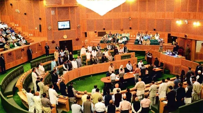 Jammu: कैबिनेट ने 28 अप्रैल को विधानसभा का विशेष सत्र बुलाने का निर्णय लिया Jammu: कैबिनेट ने 28 अप्रैल को विधानसभा का विशेष सत्र बुलाने का निर्णय लिया
