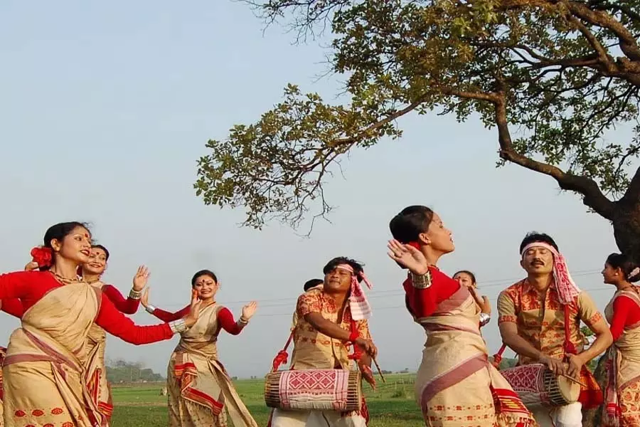 नुमालीगढ़ रिफाइनरी लिमिटेड में रोंगाली बिहू सम्मेलन मनाया गया नुमालीगढ़ रिफाइनरी लिमिटेड में रोंगाली बिहू सम्मेलन मनाया गया