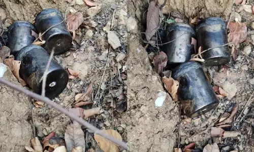 30 घंटे से करेगुट्टा पहाड़ में नक्सल ऑपरेशन जारी, 100 नग IED बरामद