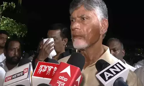 Andhra CM ने पहलगाम आतंकी हमले के पीड़ितों के लिए 10 लाख रुपये की अनुग्रह राशि की घोषणा की Andhra CM ने पहलगाम आतंकी हमले के पीड़ितों के लिए 10 लाख रुपये की अनुग्रह राशि की घोषणा की