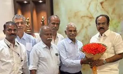 आतिशबाजी को पर्यावरण नियमों से छूट देने की मांग