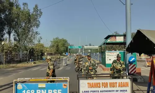 अटारी-वाघा बॉर्डर बंद, आवाजाही बंद, कई परिवारों को लौटाया गया