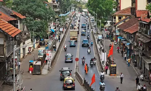 मुंबई का प्रतिष्ठित एलफिंस्टन ब्रिज 25 अप्रैल को बंद हो जाएगा; ट्रैफिक डायवर्जन की जांच करें मुंबई का प्रतिष्ठित एलफिंस्टन ब्रिज 25 अप्रैल को बंद हो जाएगा; ट्रैफिक डायवर्जन की जांच करें