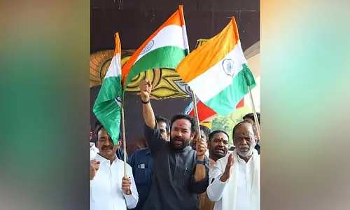 पहलगाम में आतंकवादी हमले के विरोध में BJP नेताओं ने मोमबत्ती रैली निकाली