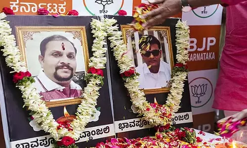 पहलगाम आतंकी हमला: कर्नाटक के 5,000 से अधिक पर्यटकों ने जम्मू-कश्मीर दौरा रद्द किया