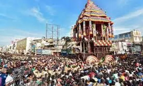 मदुरै चिथिरई महोत्सव भव्यता के साथ आयोजित किया जाएगा - मंत्रियों ने पुष्टि की मदुरै चिथिरई महोत्सव भव्यता के साथ आयोजित किया जाएगा - मंत्रियों ने पुष्टि की
