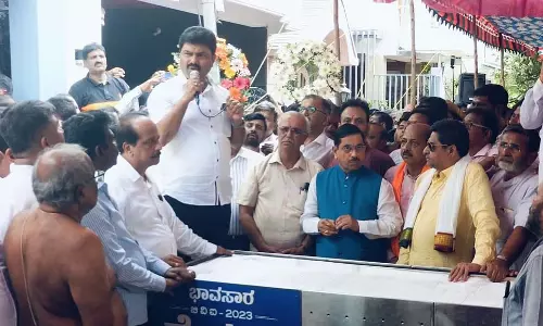 कश्मीर में आतंकवादी हमले, केंद्र के सुधार उपायों को बर्दाश्त नहीं: Prahlad Joshi कश्मीर में आतंकवादी हमले, केंद्र के सुधार उपायों को बर्दाश्त नहीं: Prahlad Joshi