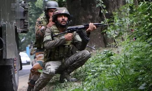 उधमपुर में सुरक्षाबलों और आतंकवादियों के बीच मुठभेड़, एक जवान शहीद