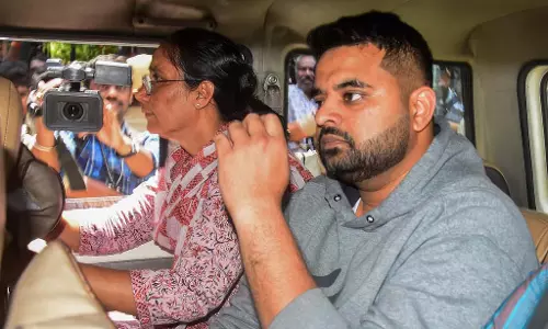हमें इस जज पर भरोसा नहीं: प्रज्वल रेवन्ना के वकीलों का आरोप हमें इस जज पर भरोसा नहीं: प्रज्वल रेवन्ना के वकीलों का आरोप
