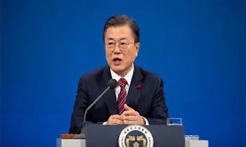 South Korea: पूर्व राष्ट्रपति मून जे-इन पर दामाद की एयरलाइन नौकरी से जुड़े रिश्वत मामले में अभियोग लगाया गया South Korea: पूर्व राष्ट्रपति मून जे-इन पर दामाद की एयरलाइन नौकरी से जुड़े रिश्वत मामले में अभियोग लगाया गया