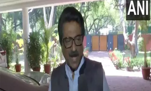 पहलगाम आतंकवादी हमले पर सर्वदलीय बैठक से पहले Shiv Sena-UBT ने केंद्र सरकार को अपना समर्थन दिया पहलगाम आतंकवादी हमले पर सर्वदलीय बैठक से पहले Shiv Sena-UBT ने केंद्र सरकार को अपना समर्थन दिया
