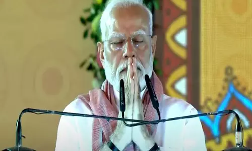 PM Modi ने पहलगाम आतंकी हमले के पीड़ितों के लिए एक मिनट का रखा मौन PM Modi ने पहलगाम आतंकी हमले के पीड़ितों के लिए एक मिनट का रखा मौन