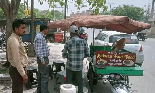 Karnal में महाराणा प्रताप चौक से ताऊ देवीलाल चौक तक नो-वेंडिंग जोन घोषित Karnal में महाराणा प्रताप चौक से ताऊ देवीलाल चौक तक नो-वेंडिंग जोन घोषित