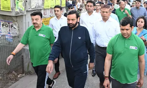 Haryana : मुख्यमंत्री सैनी ने गुरुग्राम में नागरिक समस्याओं के शीघ्र समाधान के आदेश दिए Haryana : मुख्यमंत्री सैनी ने गुरुग्राम में नागरिक समस्याओं के शीघ्र समाधान के आदेश दिए