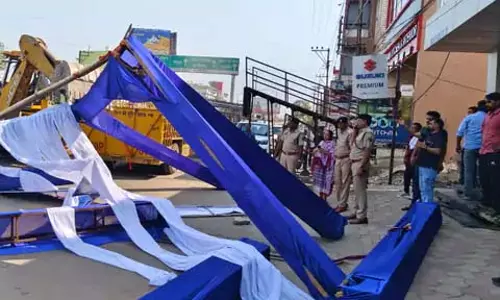 निगम-ट्रैफिक पुलिस एक्शन में, यातायात बाधित करने पर 3 बाइक और स्कूटी जब्त