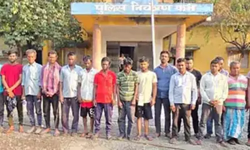37 संदिग्ध अरेस्ट, पहचान छिपाने का आरोप, पूछताछ जारी