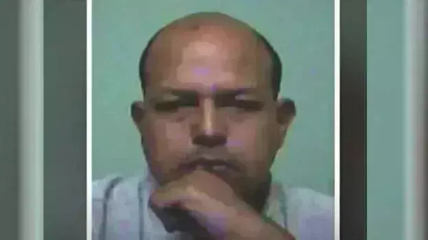 Kerala : कर्नाटक में गला रेतकर मृत पाया गया मलयाली व्यक्ति Kerala : कर्नाटक में गला रेतकर मृत पाया गया मलयाली व्यक्ति
