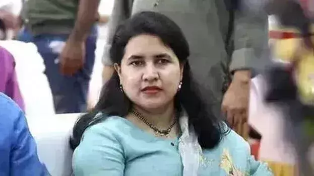 SFIO द्वारा दायर आरोपपत्र में कहा गया है वीना मासिक भुगतान मामले की मास्टरमाइंड है
