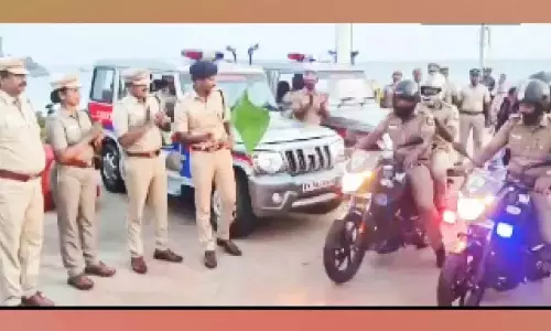 कन्याकुमारी में पुलिस की पर्यटक गश्त कन्याकुमारी में पुलिस की पर्यटक गश्त