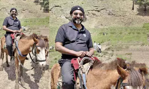 पहलगाम आतंकी हमला: घोड़े पर सवार सुदास गिरकर बच गया पहलगाम आतंकी हमला: घोड़े पर सवार सुदास गिरकर बच गया