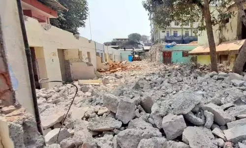 कोइलांडी तालुका अस्पताल; वेतन वार्डों के पुनर्निर्माण के लिए कोई कदम नहीं उठाए जा रहे