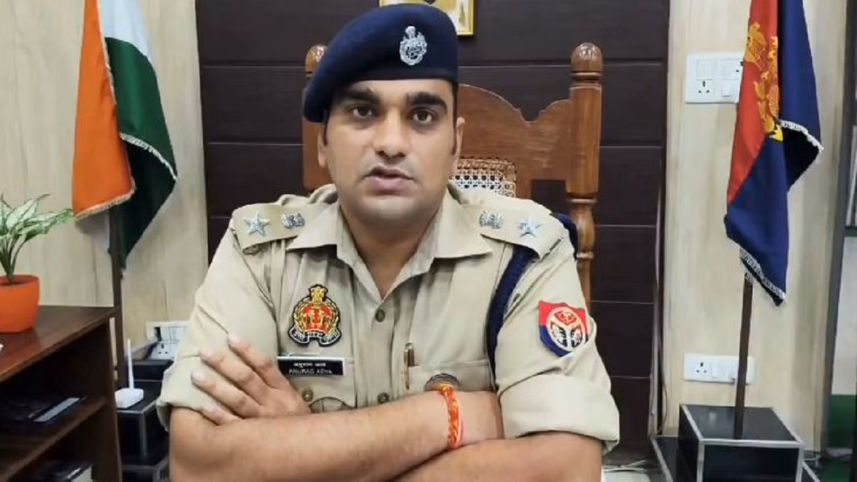 Bareilly: SSP की सख्त कार्रवाई, 6 दरोगाओं के खिलाफ जांच शुरू Bareilly: SSP की सख्त कार्रवाई, 6 दरोगाओं के खिलाफ जांच शुरू