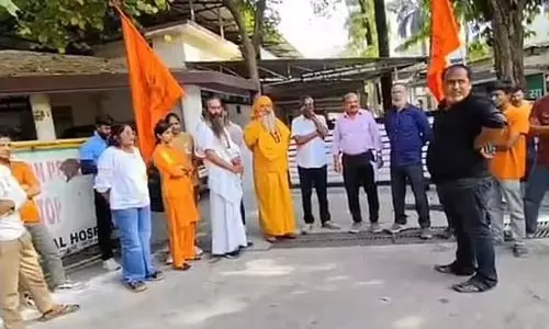 पहलगाम आतंकी हमले के बाद पूरे भारत में कश्मीरी छात्रों पर हमला