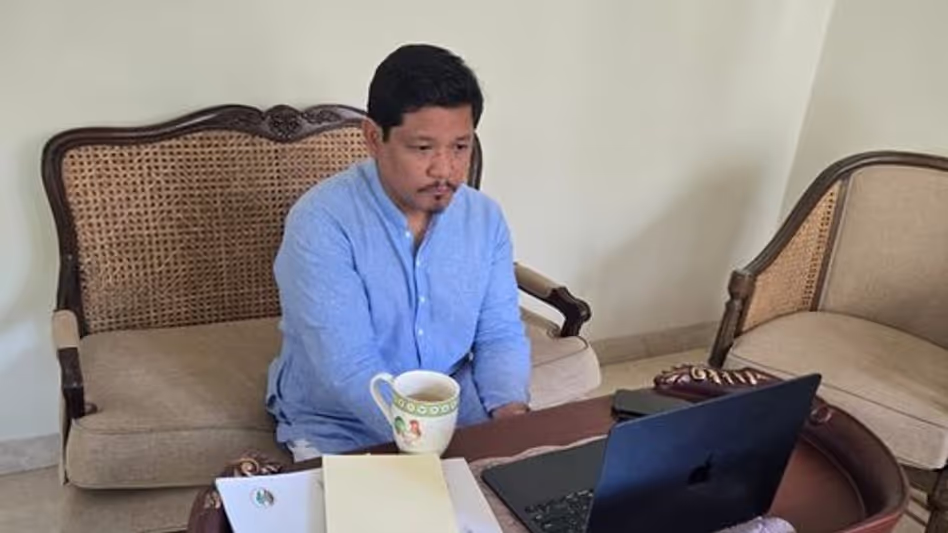 Meghalaya के मुख्यमंत्री ने राज्य समीक्षा बैठक में 10 बिलियन डॉलर के आर्थिक दृष्टिकोण की रूपरेखा प्रस्तुत की Meghalaya के मुख्यमंत्री ने राज्य समीक्षा बैठक में 10 बिलियन डॉलर के आर्थिक दृष्टिकोण की रूपरेखा प्रस्तुत की
