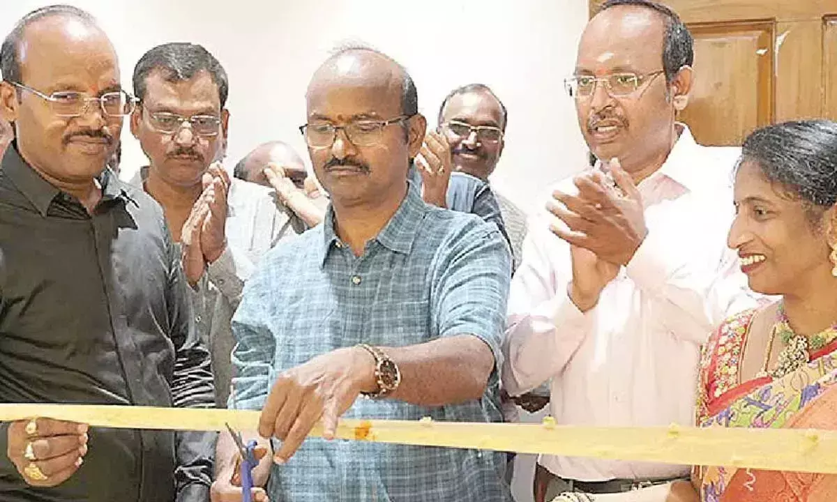 Andhra: 18 कैरेट सोने का एक्सक्लूसिव शोरूम खुला