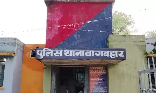 पिता की हरकत से परेशान थी बेटी, टांगी मारकर किया मर्डर