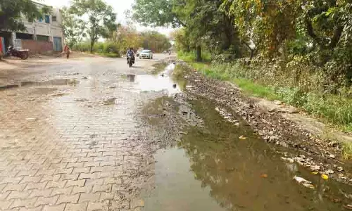 Ludhiana: सड़कों पर सीवेज का जमावड़ा, शहरवासियों ने की कार्रवाई की मांग Ludhiana: सड़कों पर सीवेज का जमावड़ा, शहरवासियों ने की कार्रवाई की मांग