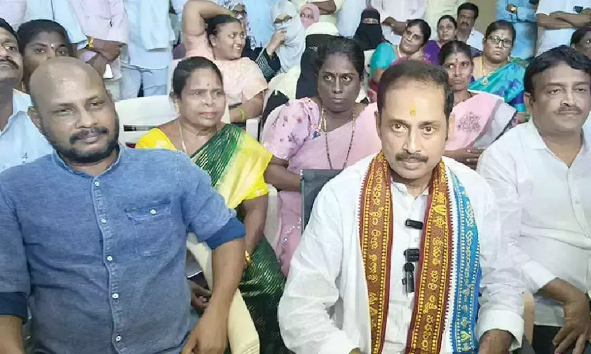 Andhra: कादिरी नगरपालिका प्रमुख के खिलाफ अविश्वास प्रस्ताव पारित