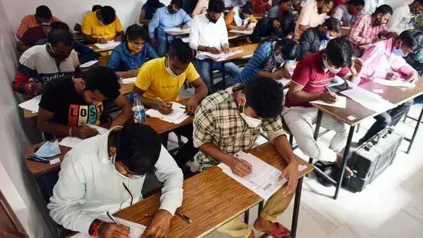 Jaipur शहर के 70 परीक्षा केंद्रों में दो पारियों में आयोजित होगी परीक्षा Jaipur शहर के 70 परीक्षा केंद्रों में दो पारियों में आयोजित होगी परीक्षा