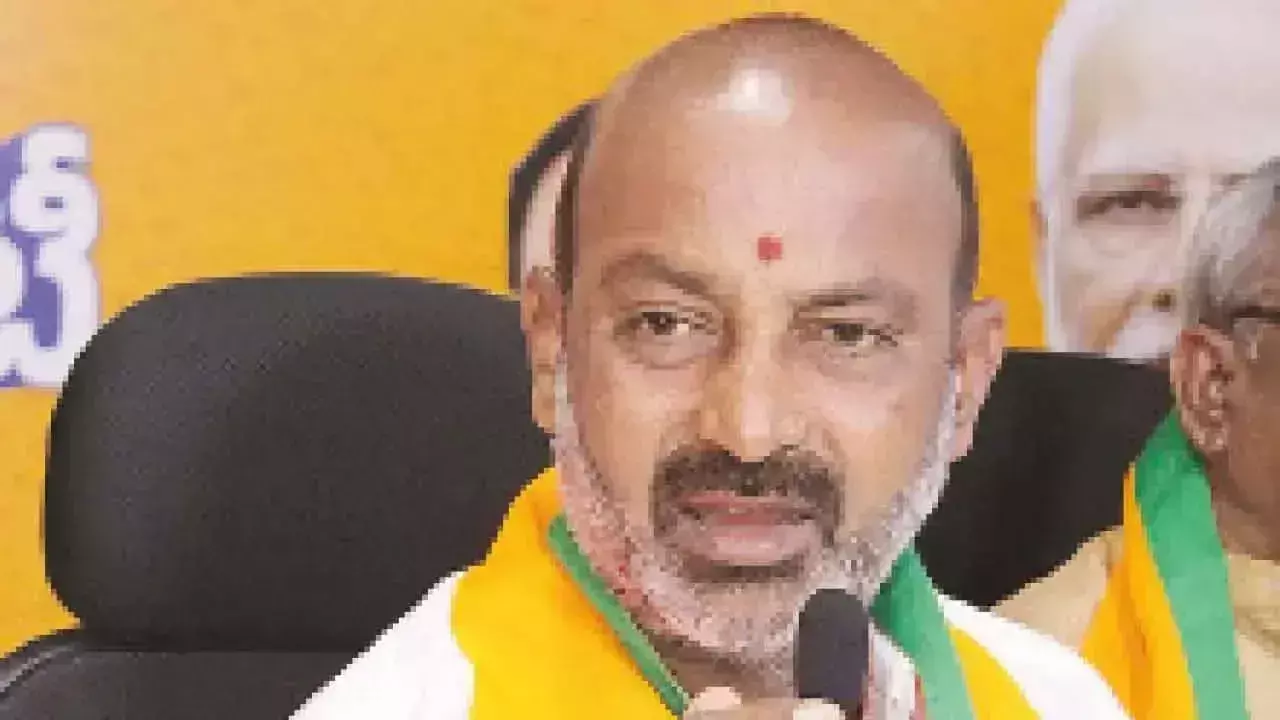 आतंकवादियों को कठोर वास्तविकता का सामना करना पड़ेगा: बंदी संजय
